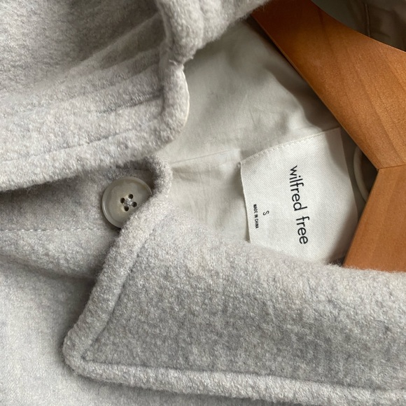 The Ganna aritzia shacket - Picture 2 of 6